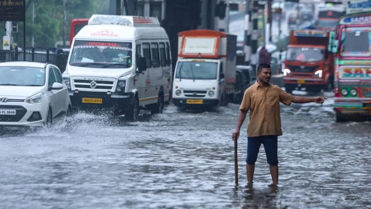Mumbai Rain Red Alert