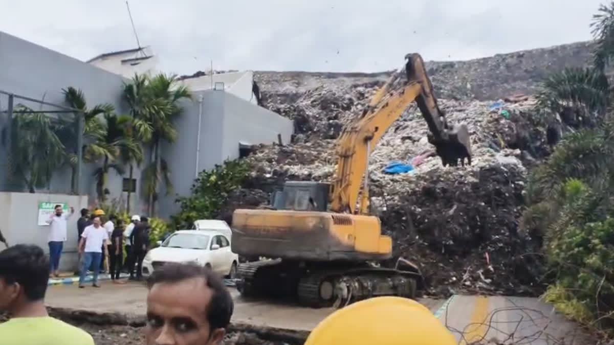 Pimpri Chinchwad Building Collapse: मोशी कचरा डेपो दुर्घटना; ढिगाऱ्याखालून १० जणांना सुखरूप बाहेर काढण्यात यश