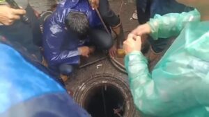 Mumbai BMC Negligence: मुंबईत ३ दिवसांत २ बळी! मॅनहोल आणि झाड कोसळल्याने दुर्घटना; मुंबईकरांच्या सुरक्षेवरून महापालिका रडारवर