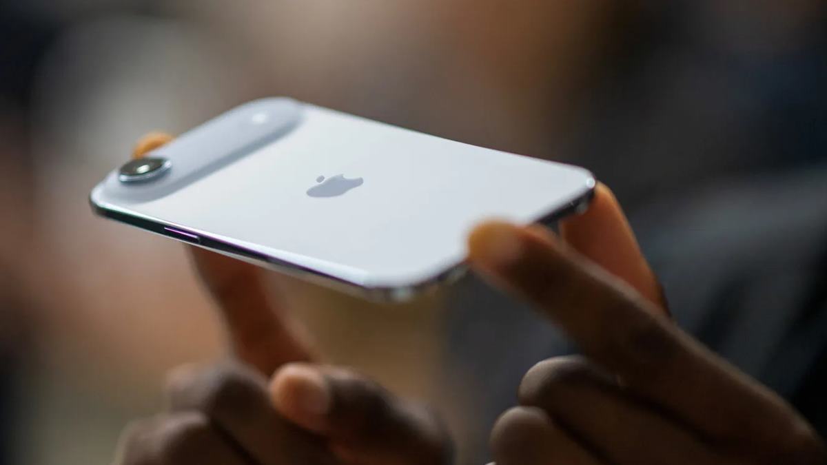 Apple iPhone Air Discount: 1,19,900 रुपयांचा आयफोन थेट 94,990 रुपयांत