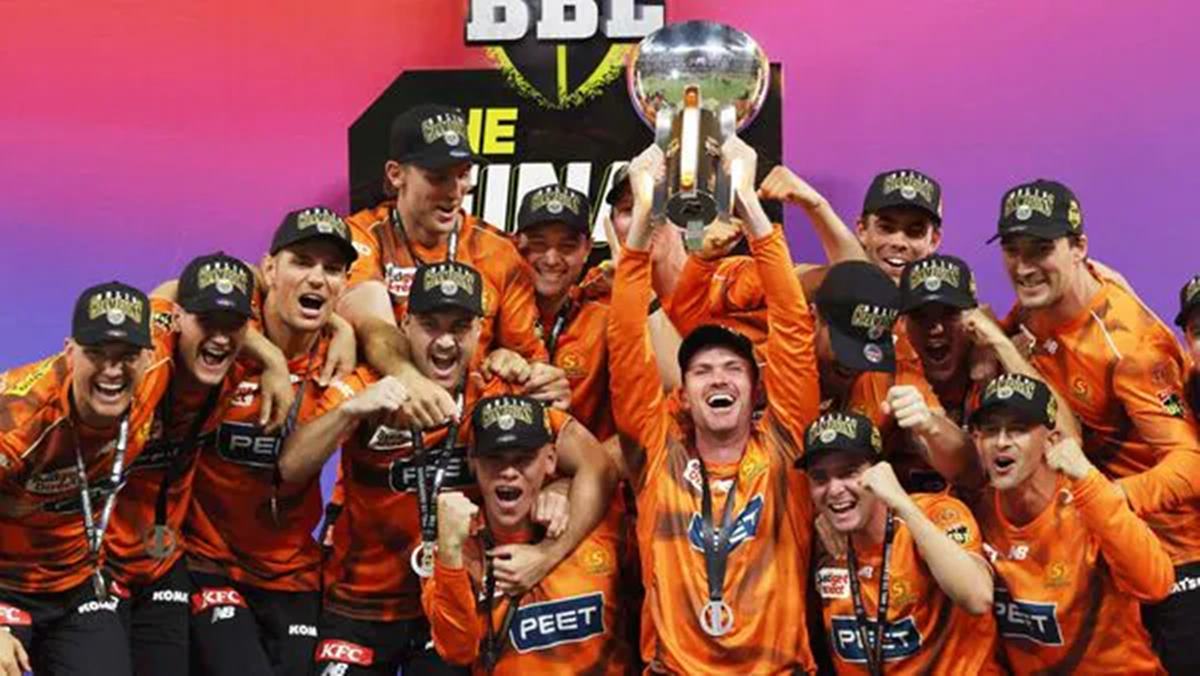 BBL Season : इतिहासात पहिल्यांदाच ऑस्ट्रेलियाची 'बिग बॅश लीग' भारतात रंगणार; 'या' मैदानावर होणार सलामीचा सामना