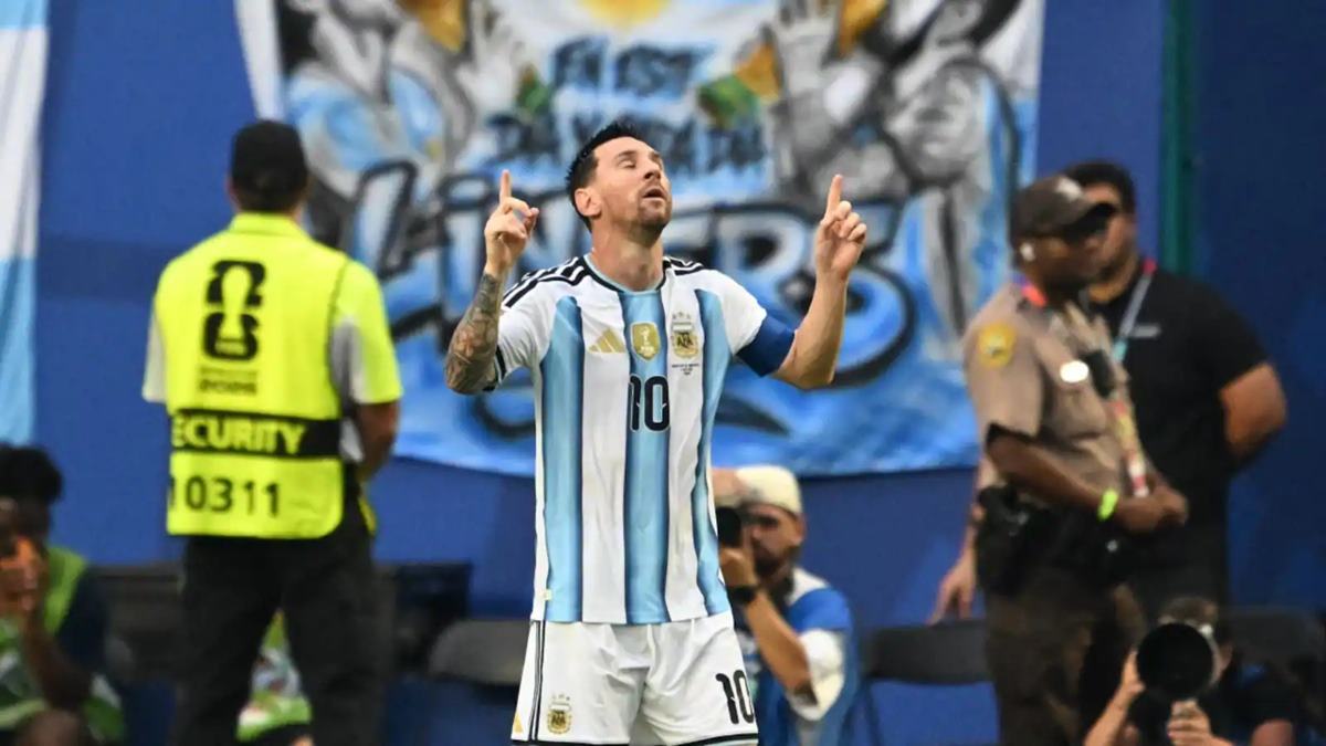 Lionel Messi New Record: मेस्सीचा ऐतिहासिक पराक्रम! दिएगो माराडोनाचा मोठा रेकॉर्ड मोडला