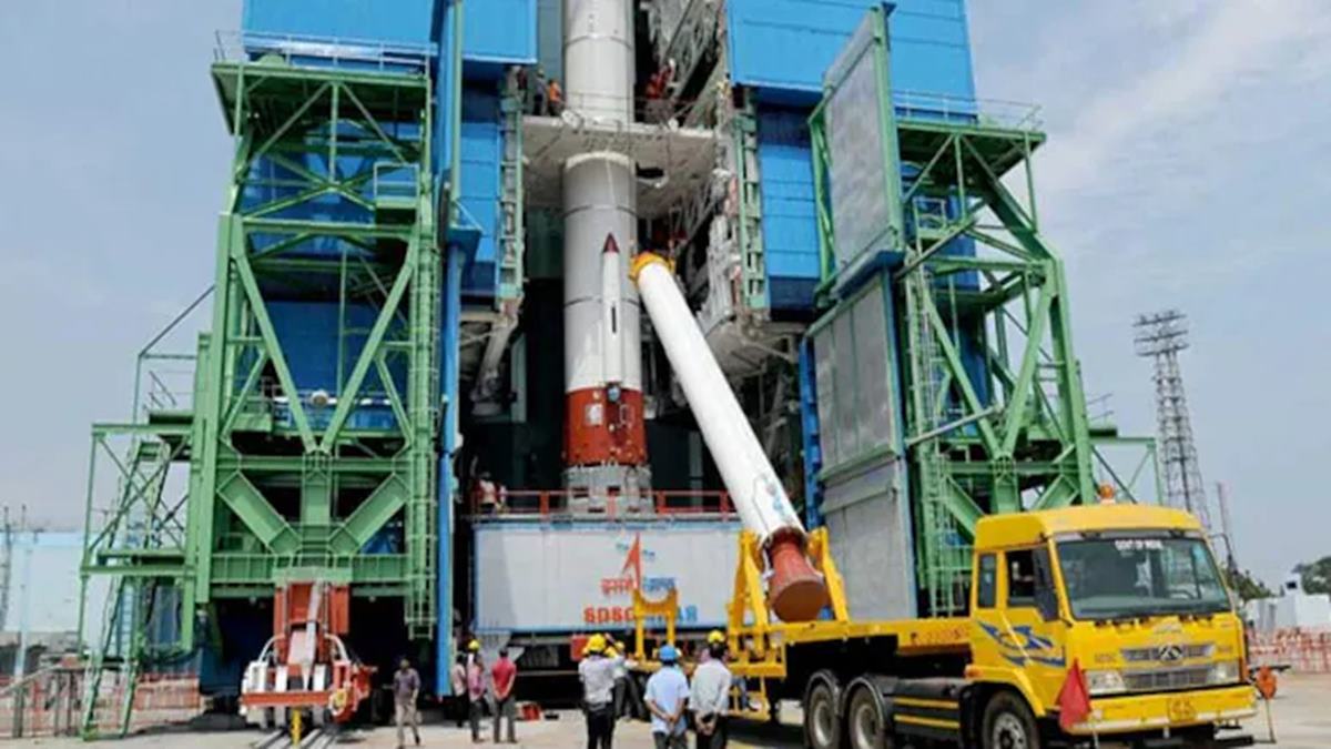 ISRO Scientist Resignation: इस्रोला घरघर! 100 हून अधिक शास्त्रज्ञांचा राजीनामा; केंद्र सरकारने स्वेच्छानिवृत्तीच्या नियमांत केला मोठा बदल