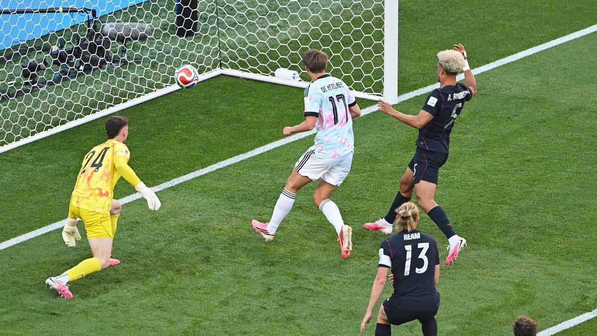 FIFA World Cup : अमेरिकेचा अहंकार चक्काचूर! फिफावर दबाव आणूनही ट्रम्प यांच्या संघाचा 4-1 ने लाजीरवाणा पराभव