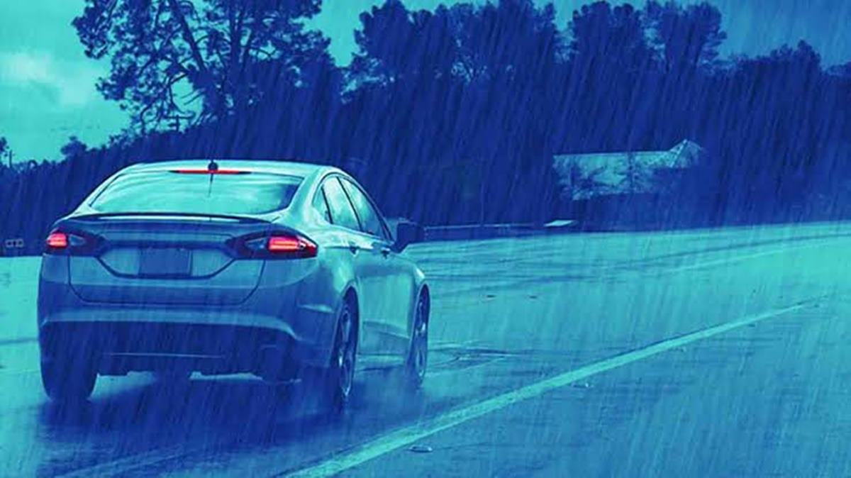 Monsoon Car Insurance Claims: पावसात गाडीचे नुकसान झाले? विमा कंपनीकडून पैसे मिळवण्यासाठी 'या' नियमांचे करा पालन