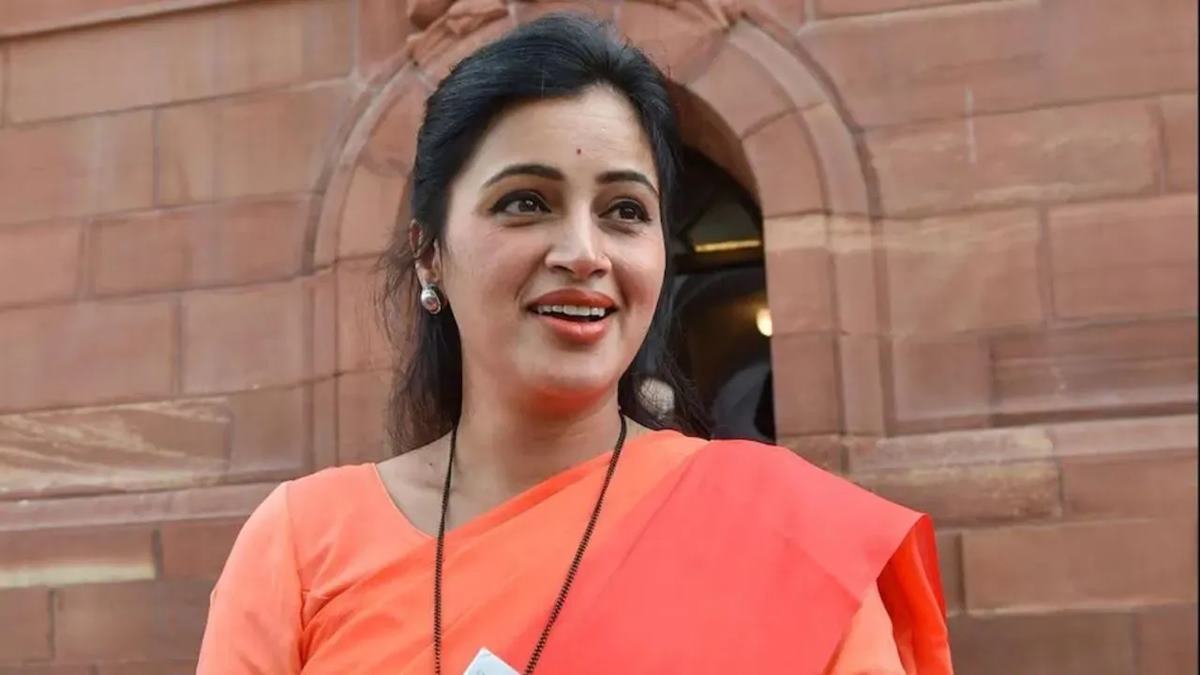 Navneet Rana Statements: "स्वाभिमानासाठी राज्यसभेची संधी नाकारली!"; अमरावतीत नवनीत राणांची विरोधकांना थेट चेतावणी; उद्धव ठाकरेंवरही केला पलटवार