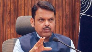 Fadnavis on Maharashtra Rain: "वर्क फ्रॉम होम द्या, अन्यथा कारवाई करू!"; मुसळधार पावसामुळे मुख्यमंत्र्यांचा कंपन्यांना थेट इशारा