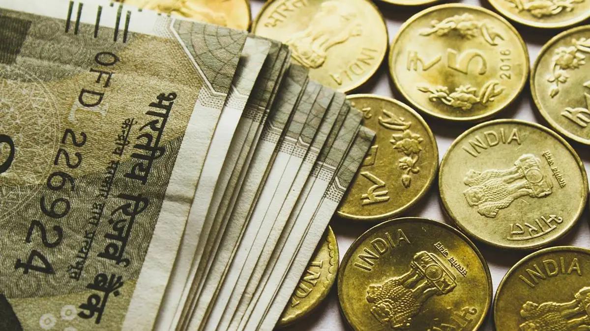 Senior Citizen FD Rates: जेष्ठ नागरिकांसाठी सुवर्णसंधी! 'या' बँकांमध्ये एफडीवर मिळेय तब्बल 8.50% पर्यंत व्याज;