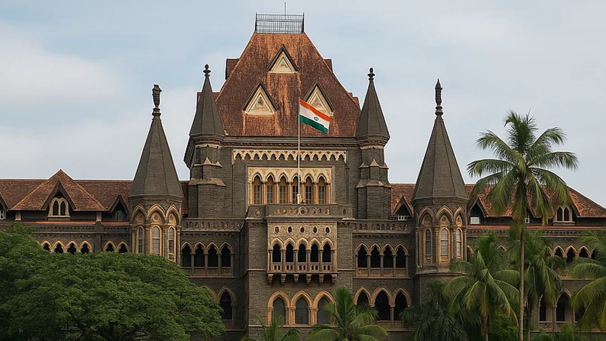 Mumbai Rain Waterlogging: मुंबईत पाणी तुंबण्याला नागरिकच जबाबदार; मुंबई उच्च न्यायालयाचे अत्यंत बोचक शब्दात ताशेरे