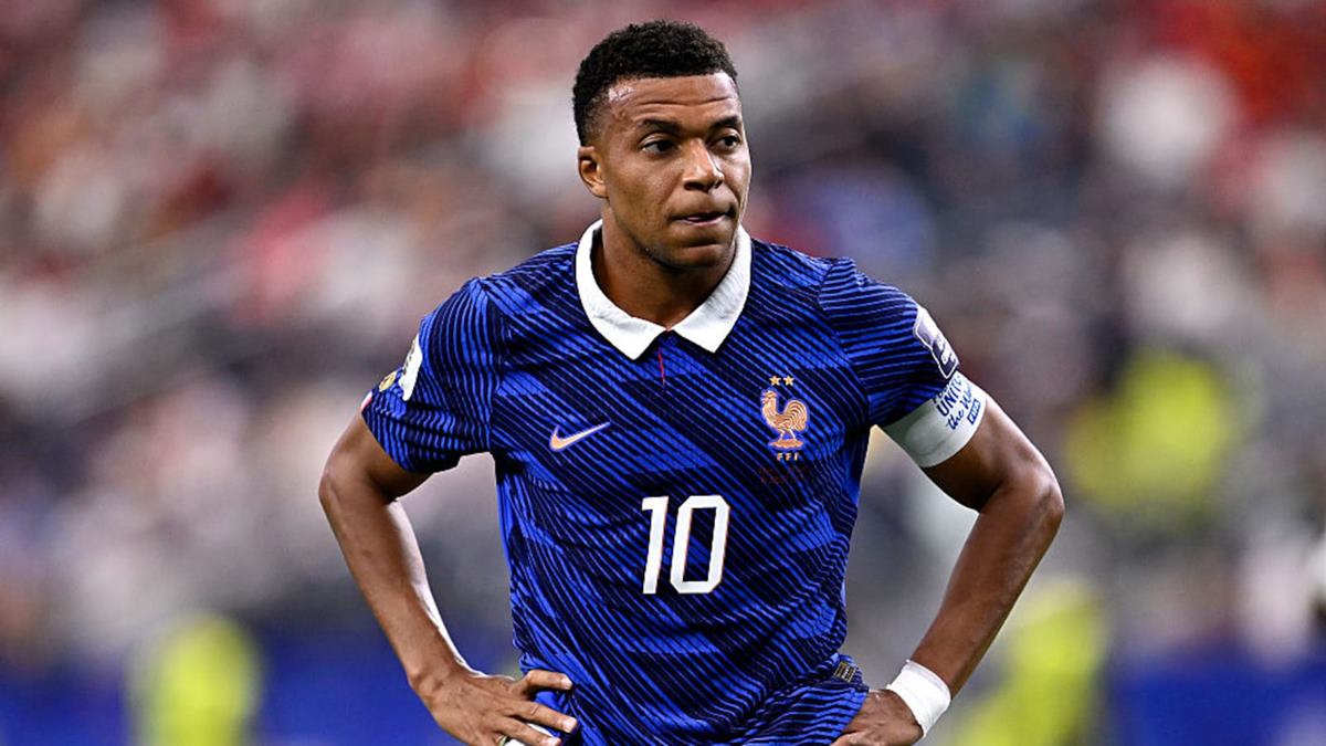 Kylian Mbappe Golden Boot: एम्बाप्पेचा फुटबॉल विश्वात नवा इतिहास! सलग दुसऱ्यांदा जिंकला 'हा' पुरस्कार