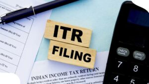 ITR Filing Guide: आयटीआर भरताना 'या' ५ मोठ्या चुका टाळा; अन्यथा थेट येऊ शकते इन्कम टॅक्सची नोटीस, जाणून घ्या सोप्या टिप्स