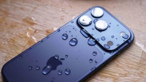 आयफोन 18 प्रो येण्याआधी iPhone 17 Pro च्या किमतीत मोठी घसरण! मिळतोय बंपर डिस्काउंट; पाहा डिटेल्स