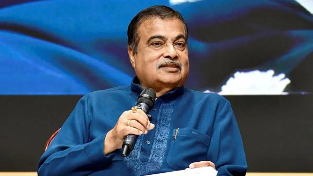 Nitin Gadkari : कचऱ्यापासून हायड्रोजन बनवून धावणार बस; नितीन गडकरींनी सांगितला नवा फॉर्म्युला