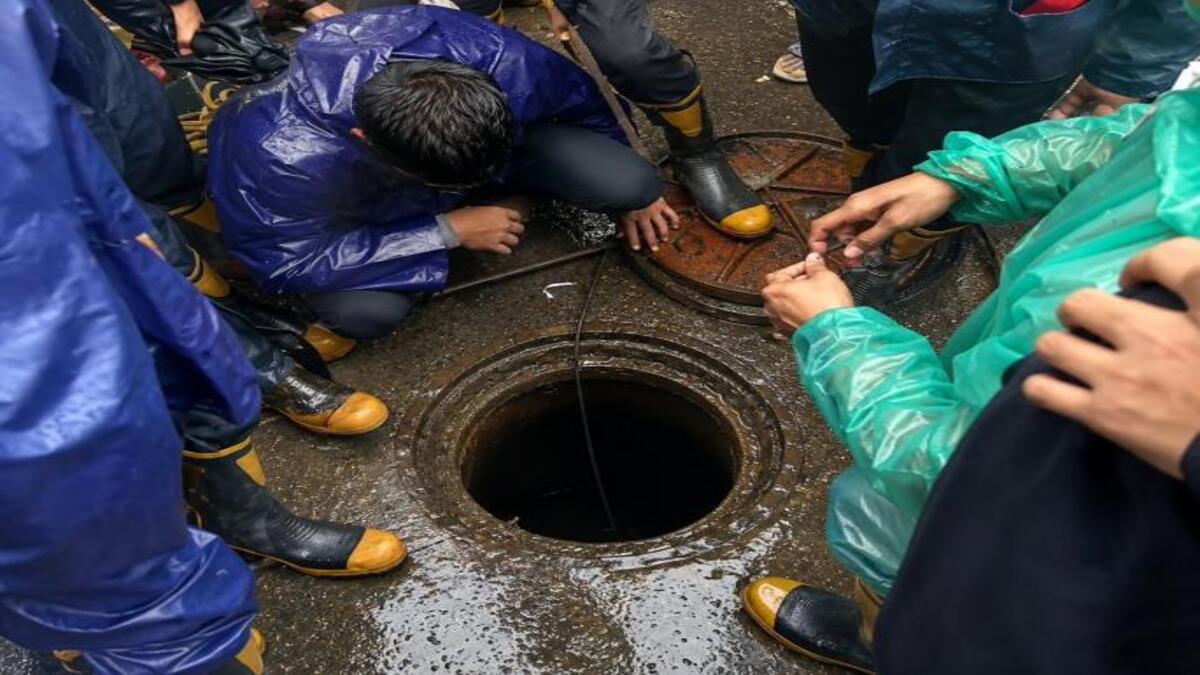 Sakinaka Manhole